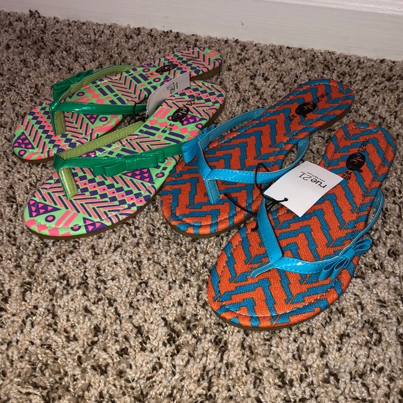 💕RUE21  2 SANDAL BUNDLE💕 - Picture 2 of 8